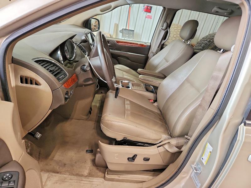 2015 Chrysler Town & Country მანქანა იყიდება აუქციონზე, vin: 2C4RC1BG1FR538073, აუქციონის ნომერი: 61566246