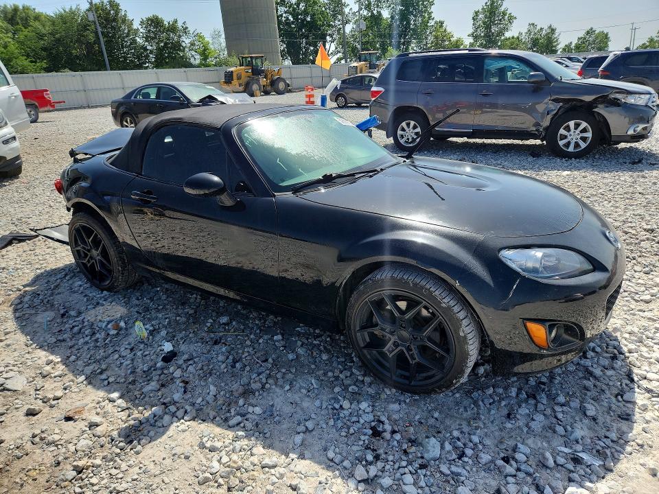59589736 :رقم المزاد ، JM1NC2LF7B0213426 vin ، 2011 Mazda Mx-5 Miata مزاد بيع