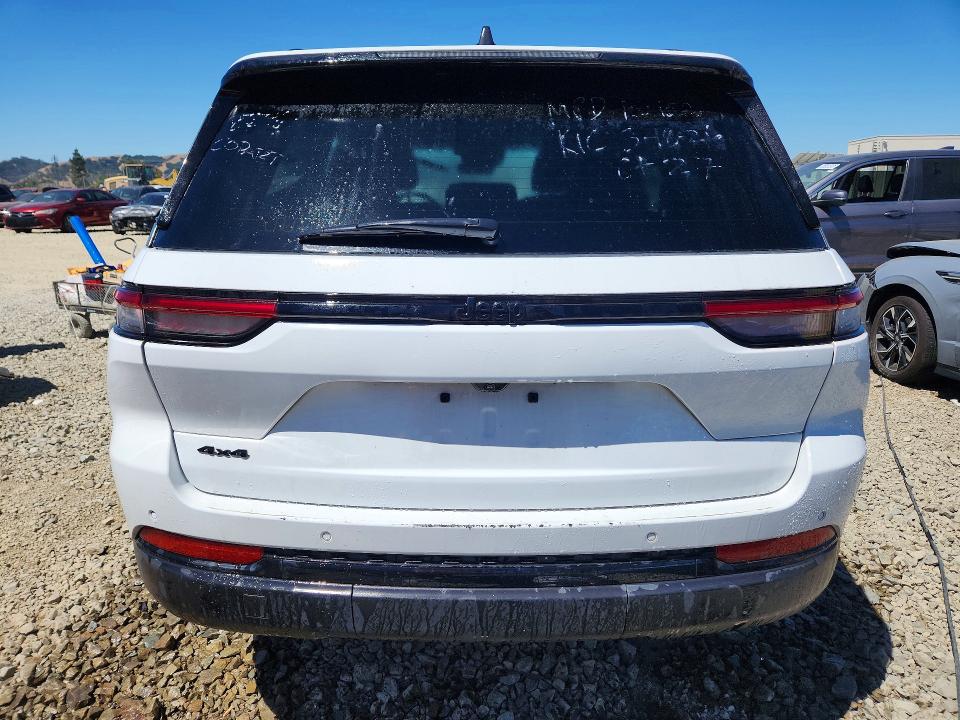 2025 Jeep Grand Cherokee მანქანა იყიდება აუქციონზე, vin: 1C4RJHAG8S8699493, აუქციონის ნომერი: 60489456
