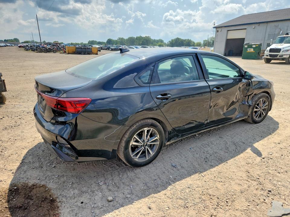 61586116 :رقم المزاد ، 3KPF24ADXPE684005 vin ، 2023 Kia Forte مزاد بيع