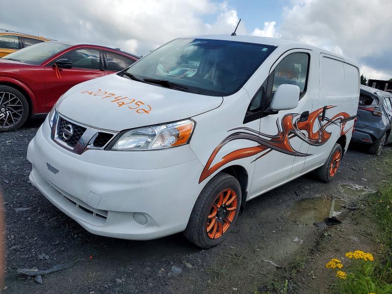 62074256 :رقم المزاد ، 3N6CM0KN6FK701781 vin ، 2015 Nissan Nv200 مزاد بيع