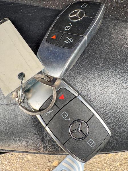 61435606 :رقم المزاد ، 55SWF8EB5KU305546 vin ، 2019 Mercedes-benz C مزاد بيع