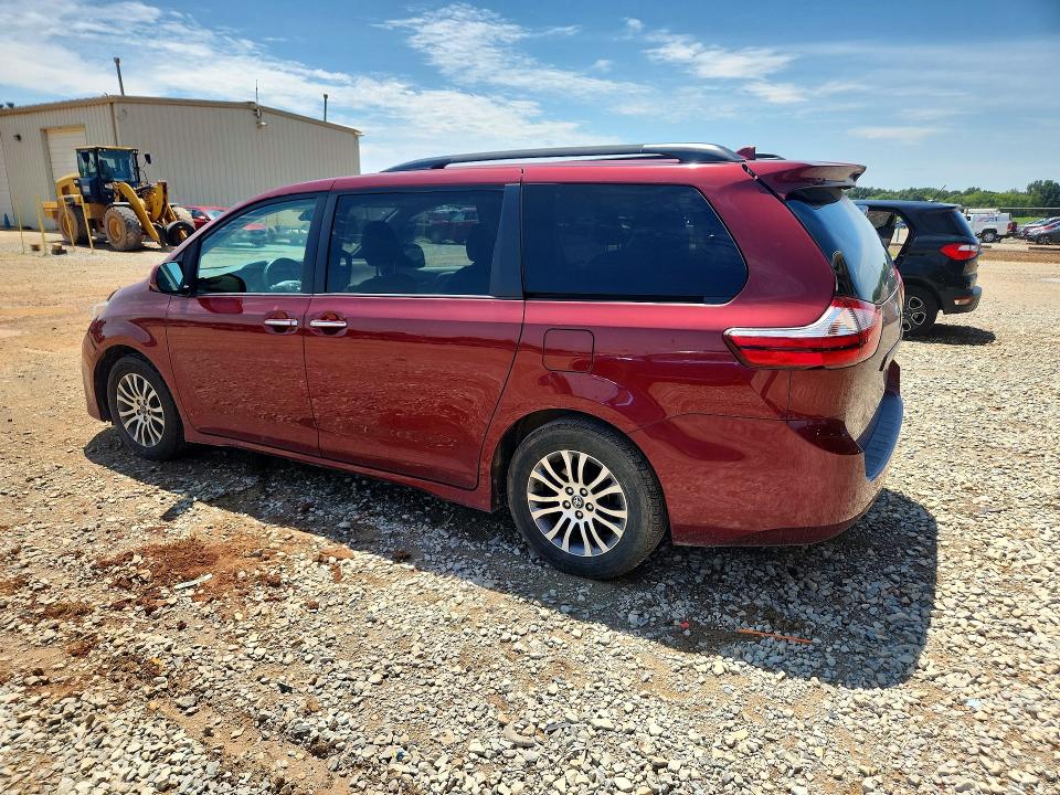 62683376 :رقم المزاد ، 5TDYZ3DC8KS989602 vin ، 2019 Toyota Sienna مزاد بيع