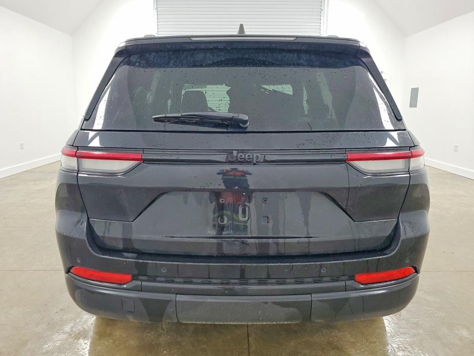 62400696 :رقم المزاد ، 1C4RJGAG6R8546535 vin ، 2024 Jeep Grand Cherokee مزاد بيع