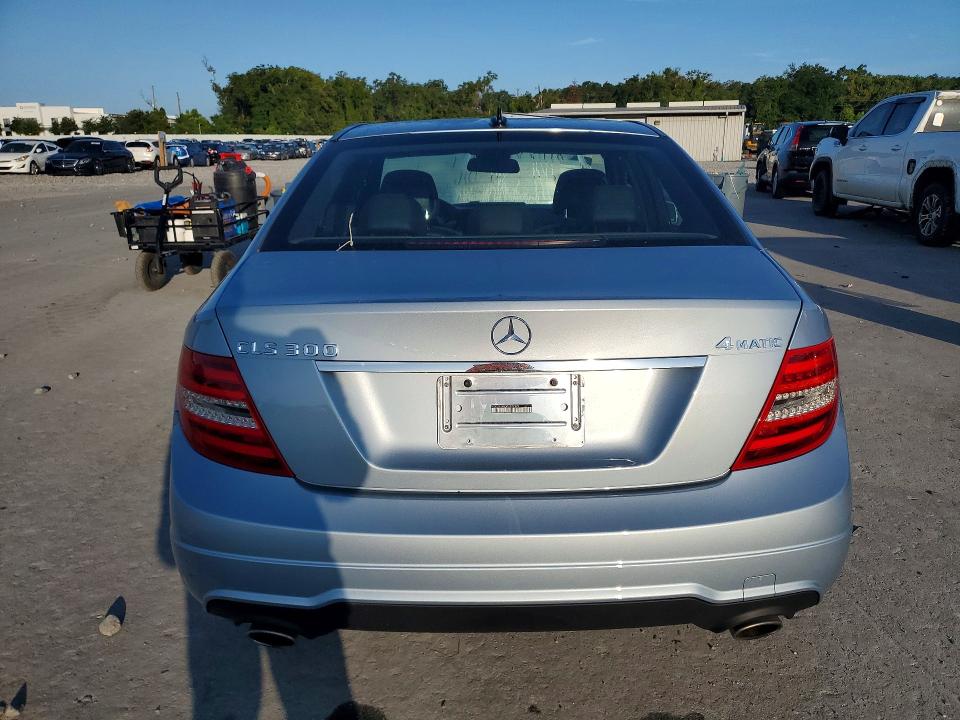 62510776 :رقم المزاد ، WDDGF8AB5DA822990 vin ، 2013 Mercedes-benz C مزاد بيع