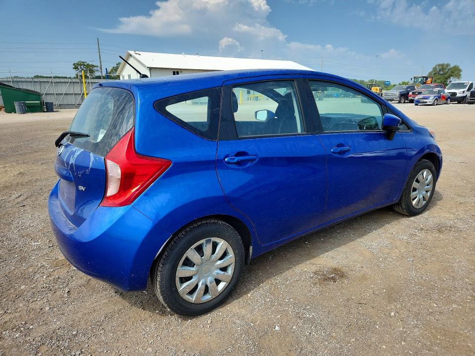 61784956 :رقم المزاد ، 3N1CE2CP6FL366370 vin ، 2015 Nissan Versa Note مزاد بيع