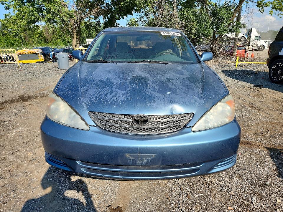 61028246 :رقم المزاد ، 4T1BE32K34U814891 vin ، 2004 Toyota Camry مزاد بيع