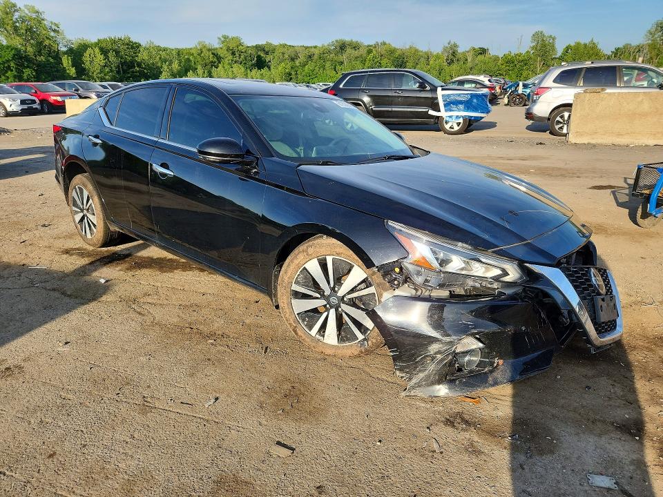 Продаж на аукціоні авто 2020 Nissan Altima, vin: 1N4BL4DW6LC204669, номер лоту: 61330046