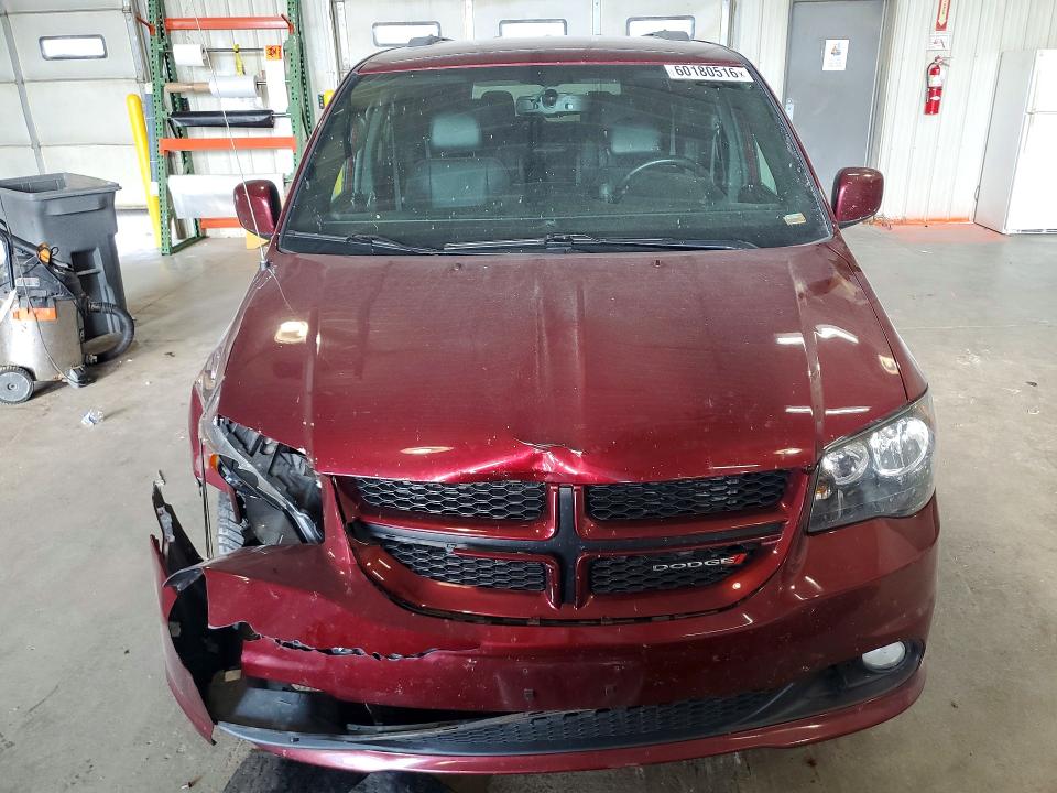 60180516 :رقم المزاد ، 2C4RDGEG8HR568590 vin ، 2017 Dodge Grand Caravan مزاد بيع