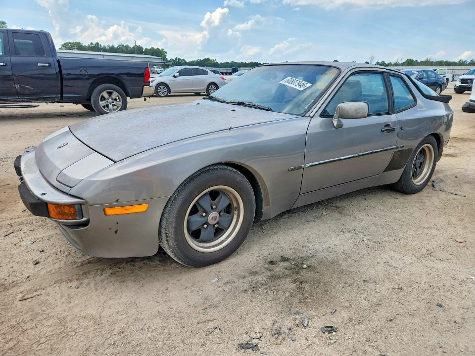 60807946 :رقم المزاد ، WP0AA0948FN453947 vin ، 1985 Porsche 944 مزاد بيع