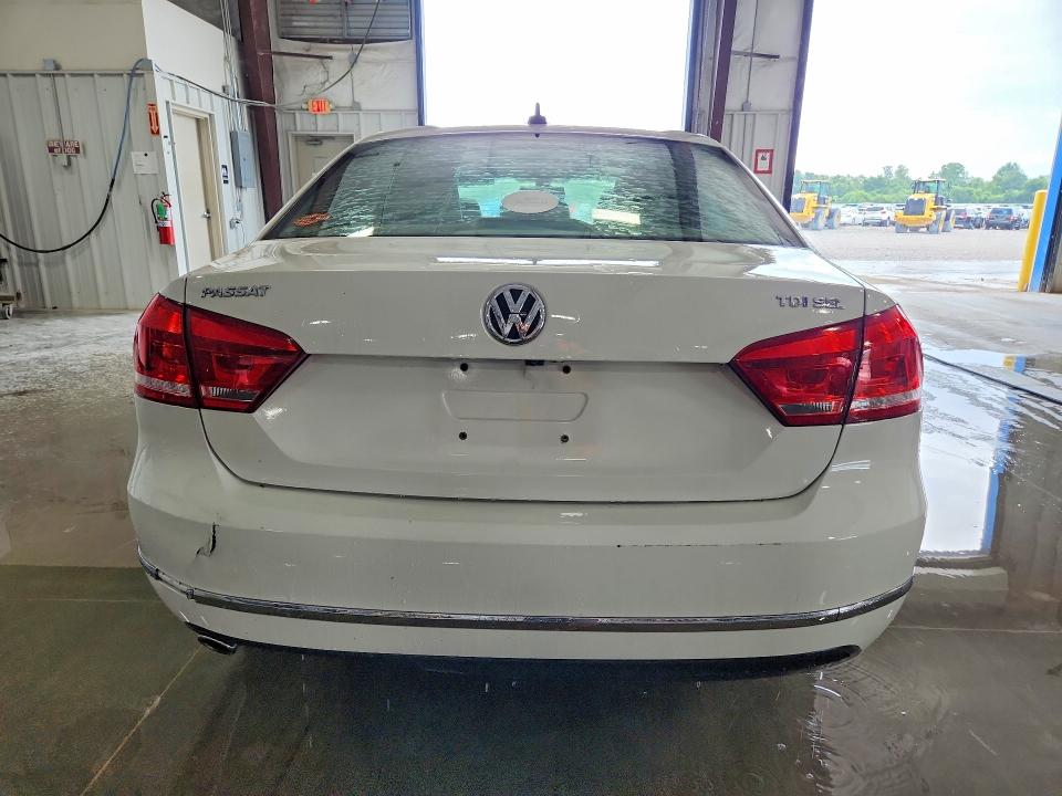 Продаж на аукціоні авто 2015 Volkswagen Passat, vin: 1VWCV7A35FC084949, номер лоту: 61403796
