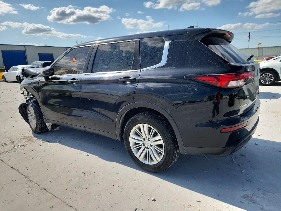 60824946 :رقم المزاد ، JA4J3TA89NZ048109 vin ، 2022 Mitsubishi Outlander مزاد بيع
