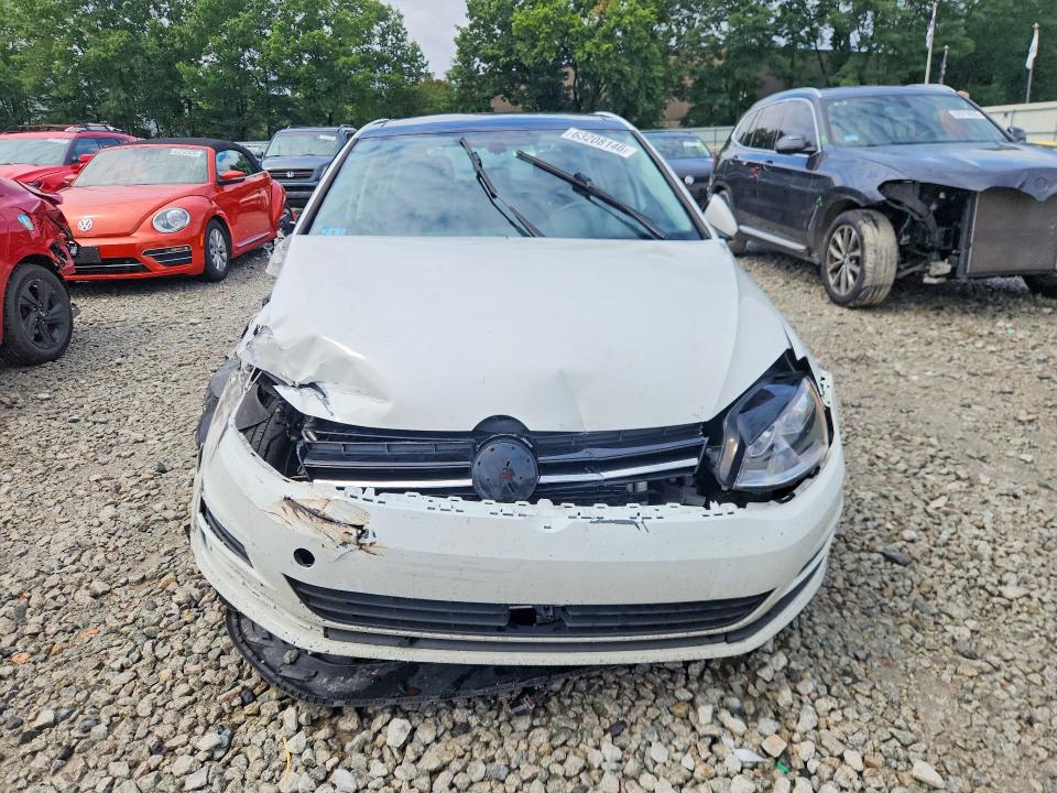 63208146 :رقم المزاد ، 3VW217AU6HM061309 vin ، 2017 Volkswagen Golf مزاد بيع