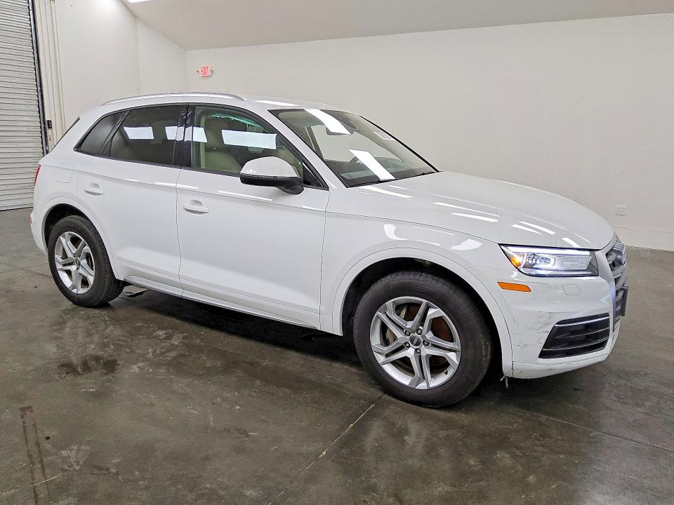 61150146 :رقم المزاد ، WA1ANAFY0J2130871 vin ، 2018 Audi Q5 مزاد بيع