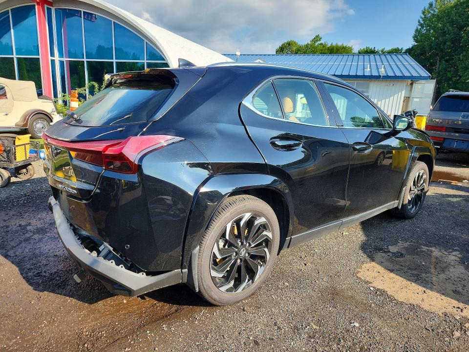 63176386 :رقم المزاد ، JTHP9JBH3P2067850 vin ، 2023 Lexus Ux 250h مزاد بيع