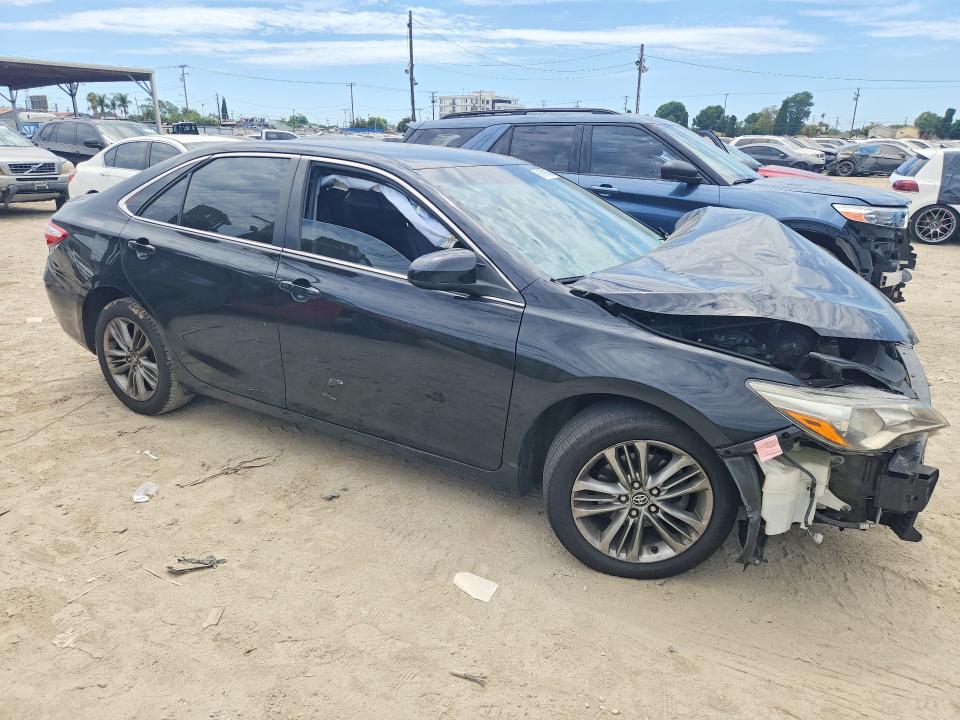 61891756 :رقم المزاد ، 4T1BF1FK1GU192288 vin ، 2016 Toyota Camry مزاد بيع