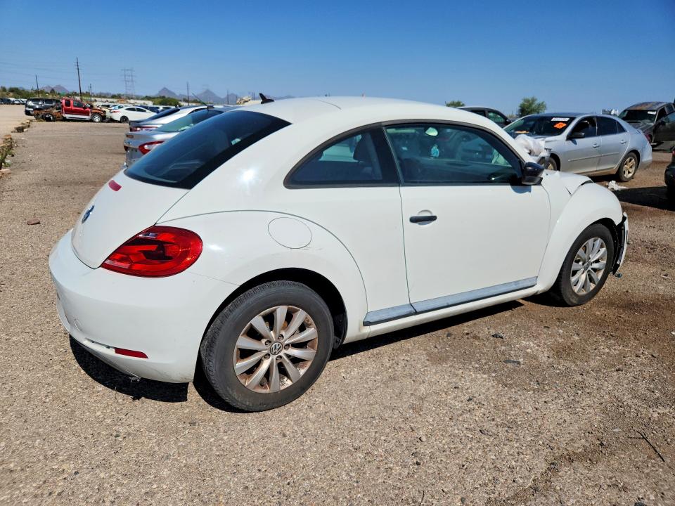 62878466 :رقم المزاد ، 3VWF17AT6EM642779 vin ، 2014 Volkswagen Beetle مزاد بيع