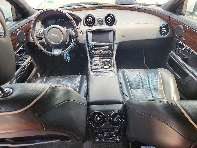 61144416 :رقم المزاد ، SAJWJ2GD8F8V88561 vin ، 2015 Jaguar Xjl مزاد بيع