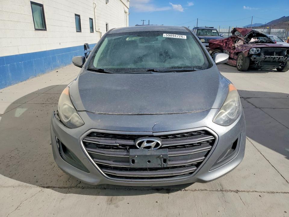 2017 Hyundai Elantra Gt მანქანა იყიდება აუქციონზე, vin: KMHD35LH4HU353316, აუქციონის ნომერი: 59894726