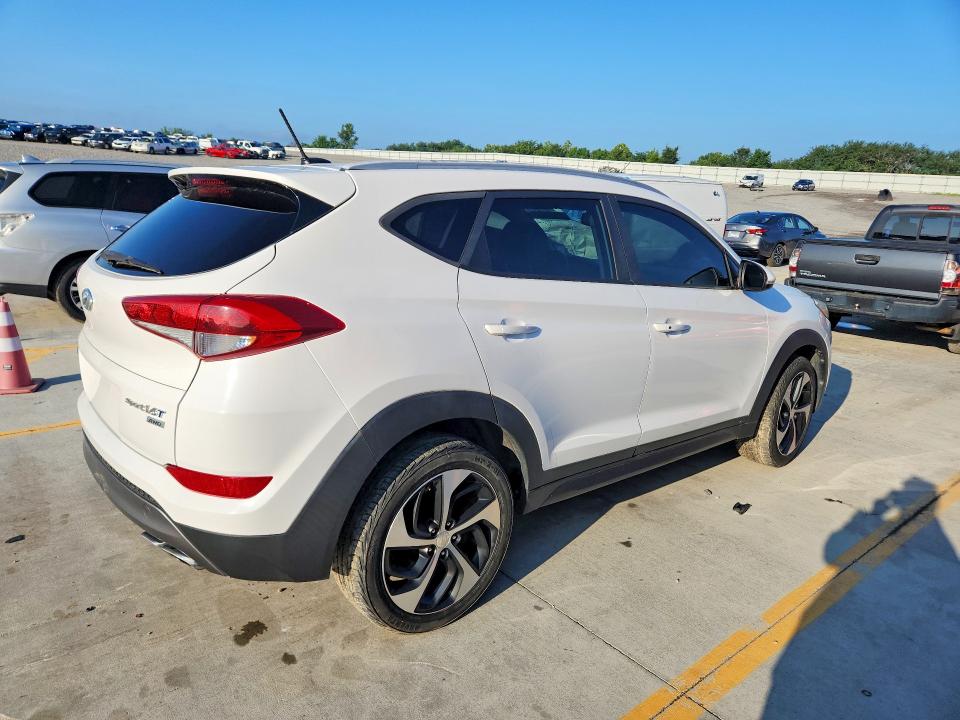 2016 Hyundai Tucson მანქანა იყიდება აუქციონზე, vin: KM8J3CA29GU259923, აუქციონის ნომერი: 61000876