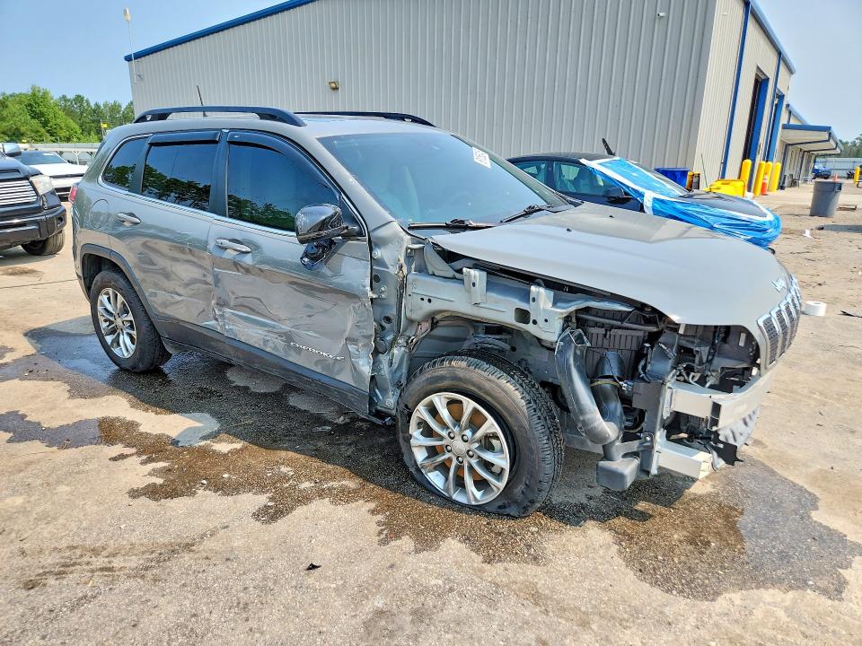 61156046 :رقم المزاد ، 1C4PJMMX6ND520309 vin ، 2022 Jeep Cherokee مزاد بيع