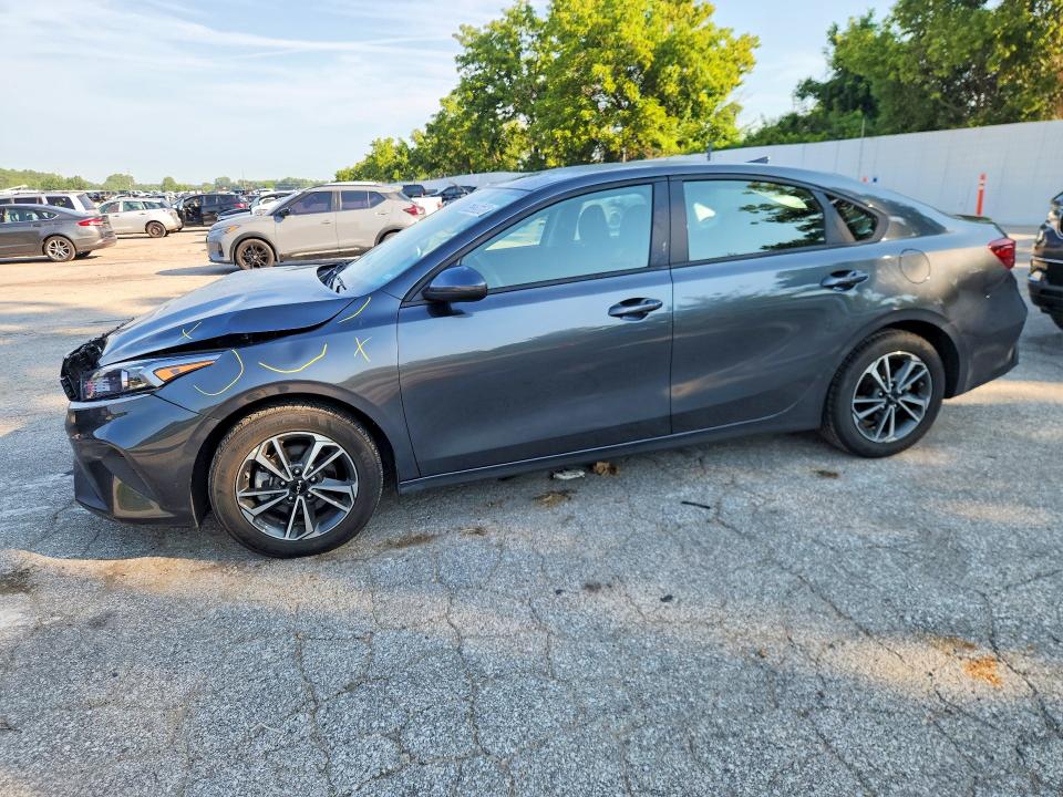 2024 Kia Forte მანქანა იყიდება აუქციონზე, vin: 3KPF24AD5RE784838, აუქციონის ნომერი: 63326686