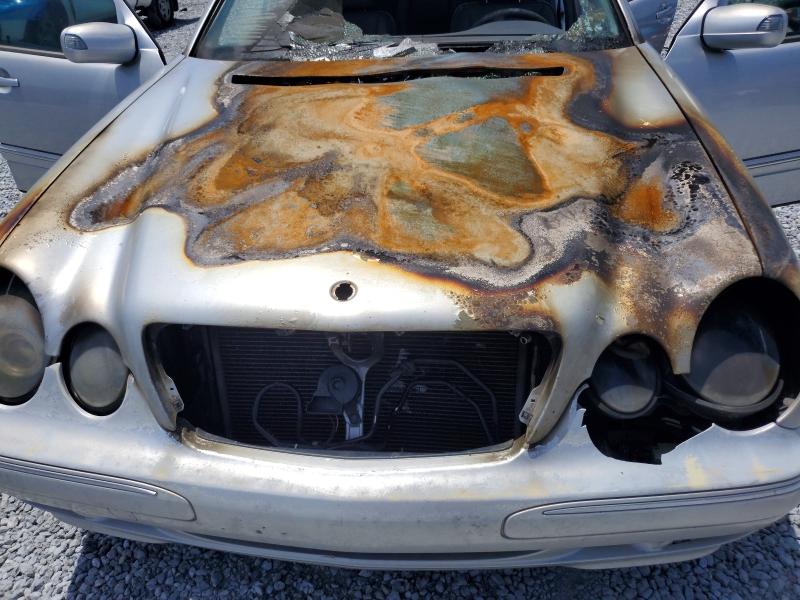 Auction sale of the 2000 Mercedes-benz E, vin: WDBJF65J4YB083793, lot number: 62301846