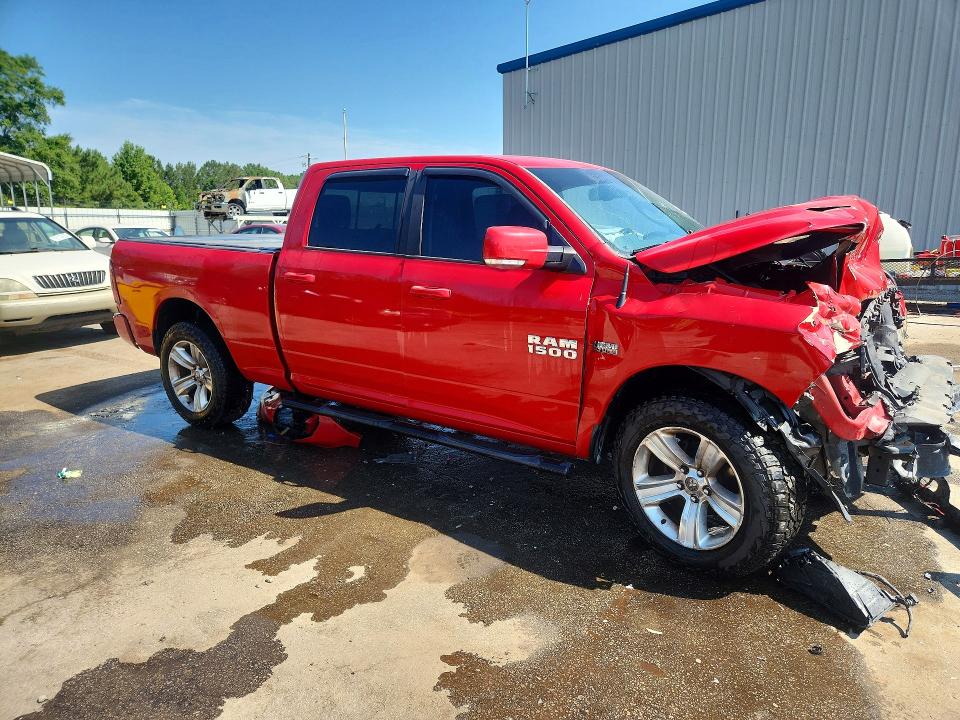 60070856 :رقم المزاد ، 1C6RR7UT4FS741296 vin ، 2015 Ram 1500 مزاد بيع