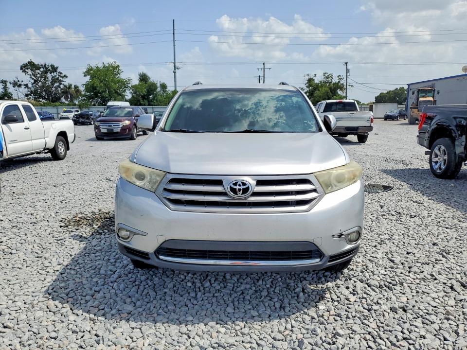 2013 Toyota Highlander მანქანა იყიდება აუქციონზე, vin: 5TDZK3EH2DS097030, აუქციონის ნომერი: 60268366