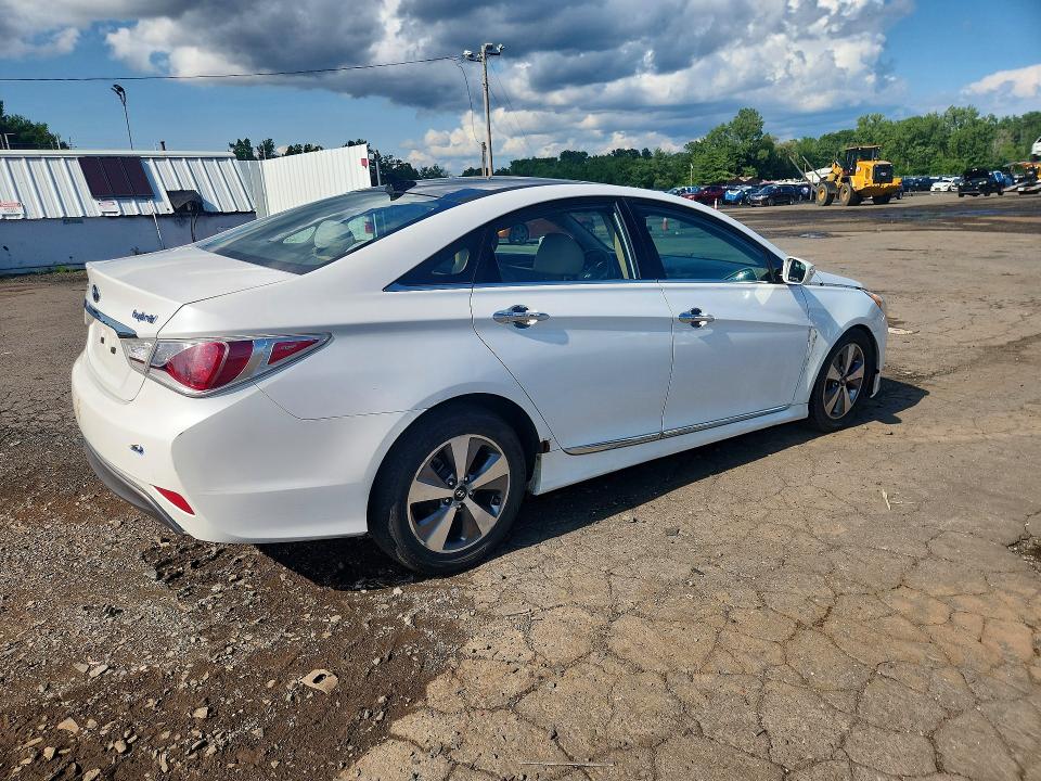 Продажа на аукционе авто 2011 Hyundai Sonata, vin: KMHEC4A43BA001707, номер лота: 61729626