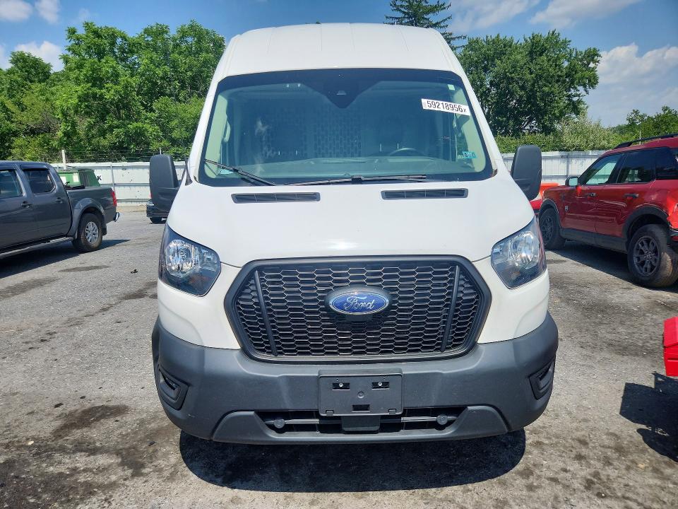 59218956 :رقم المزاد ، 1FTBW3X83NKA85397 vin ، 2022 Ford Transit مزاد بيع