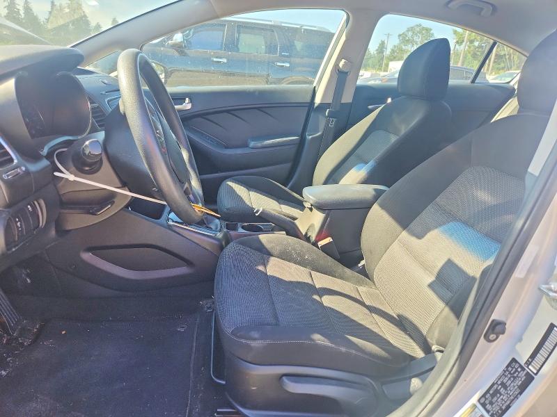 85983225 :رقم المزاد ، 3KPFK4A77HE125622 vin ، 2017 Kia Forte مزاد بيع