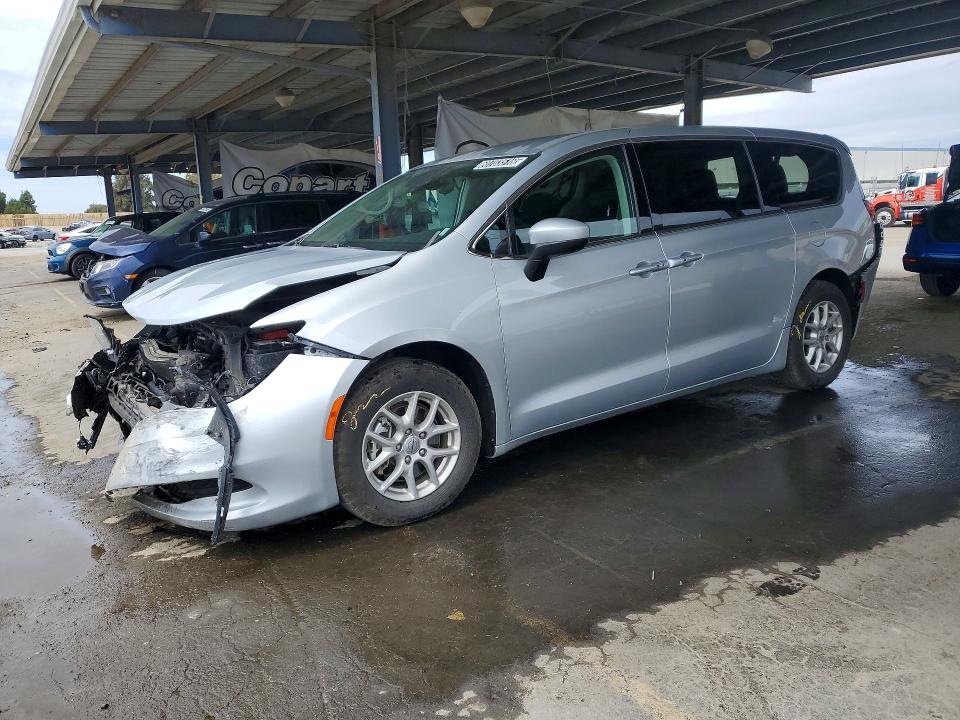 Продажа на аукционе авто 2023 Chrysler Voyager, vin: 2C4RC1CGXPR615605, номер лота: 60703516