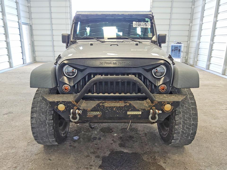 59199576 :رقم المزاد ، 1C4BJWDG3DL560017 vin ، 2013 Jeep Wrangler Unlimited مزاد بيع