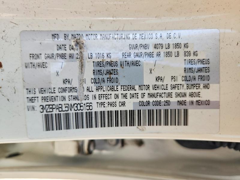 61133646 :رقم المزاد ، 3MZBPABL5NM305156 vin ، 2022 Mazda 3 مزاد بيع