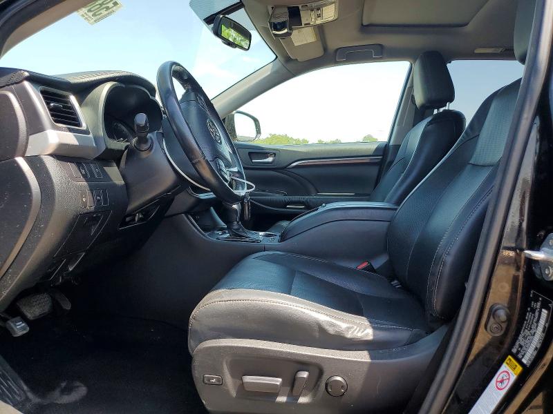 58889136 :رقم المزاد ، 5TDDKRFH9FS163295 vin ، 2015 Toyota Highlander مزاد بيع