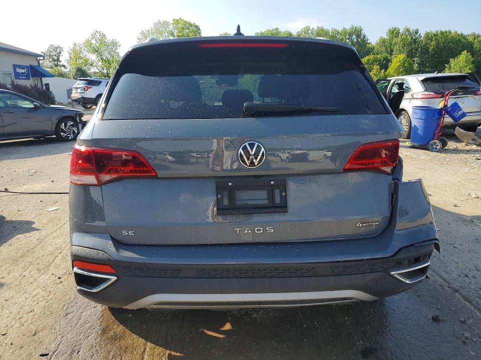 61537556 :رقم المزاد ، 3VVYX7B2XNM090737 vin ، 2022 Volkswagen Taos مزاد بيع