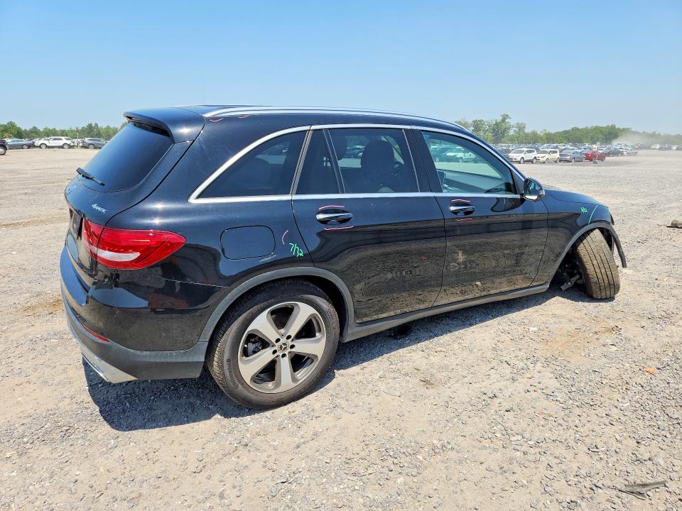 2017 Mercedes-benz Glc მანქანა იყიდება აუქციონზე, vin: WDC0G4KB2HF270870, აუქციონის ნომერი: 97684045