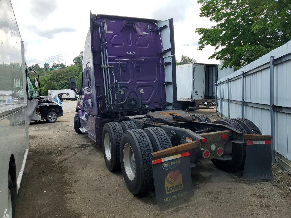 Продажа на аукционе авто 2015 Freightliner Cascadia, vin: 3AKJGLD53FSFN3286, номер лота: 59175276