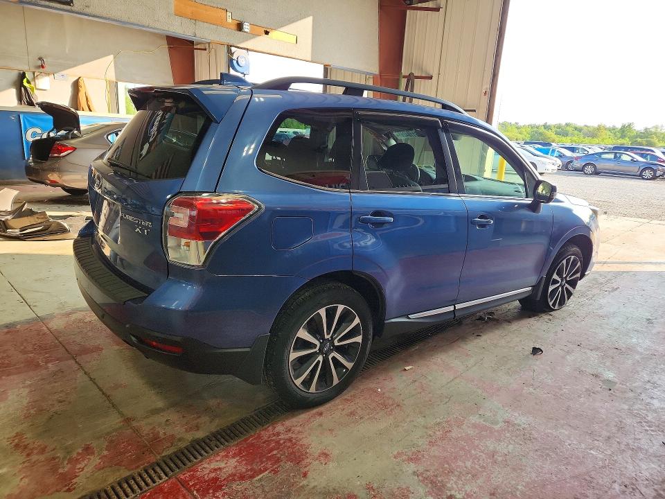 2018 Subaru Forester მანქანა იყიდება აუქციონზე, vin: JF2SJGWC6JH559279, აუქციონის ნომერი: 61184286