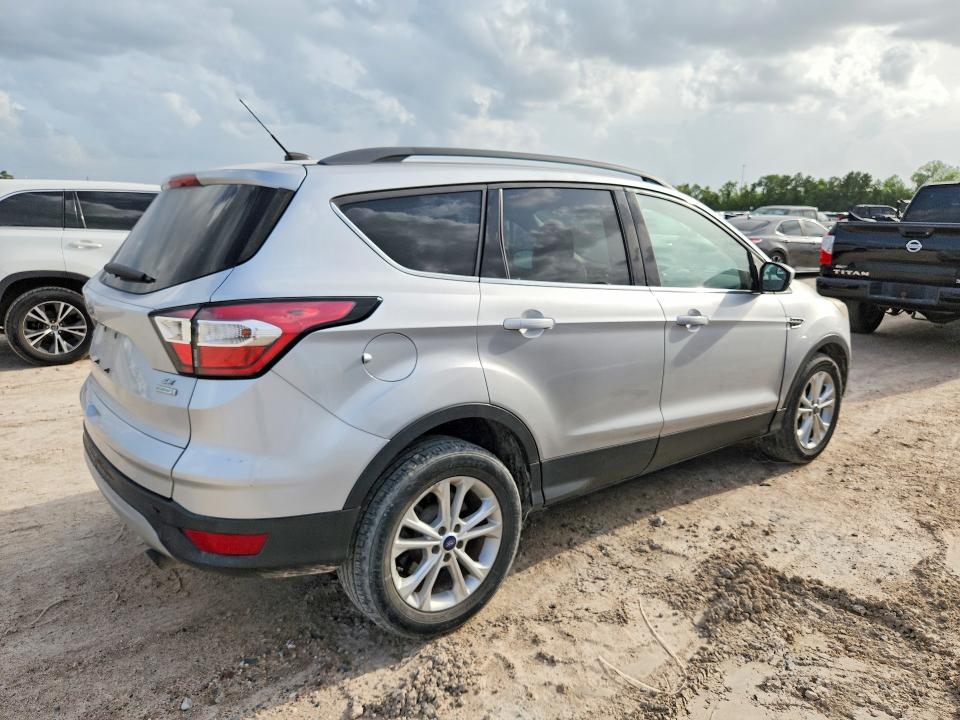 61682906 :رقم المزاد ، 1FMCU0GD2JUB29289 vin ، 2018 Ford Escape مزاد بيع