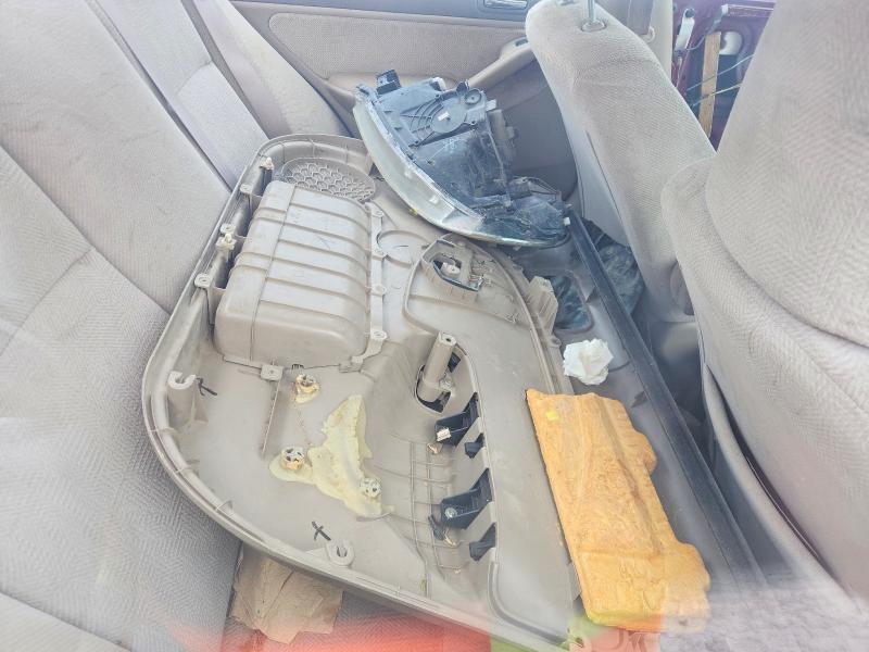 63216426 :رقم المزاد ، 2HGES16672H520794 vin ، 2002 Honda Civic مزاد بيع