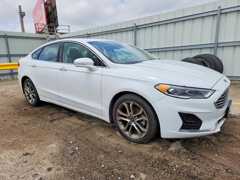 Продажа на аукционе авто 2019 Ford Fusion, vin: 3FA6P0CD2KR150673, номер лота: 61878076