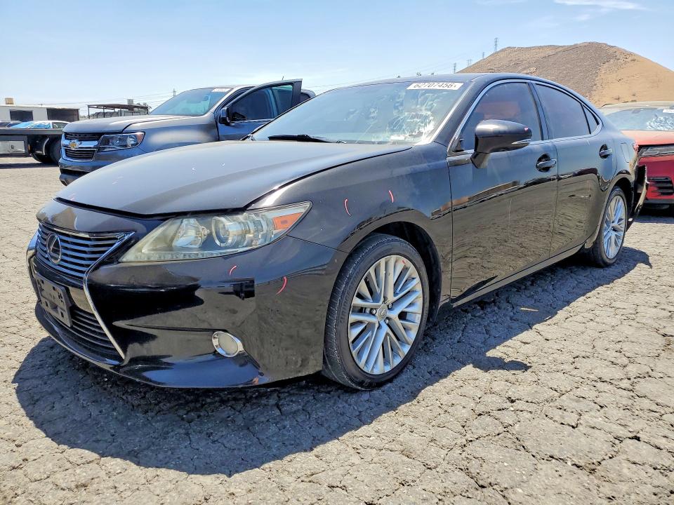 62707456 :رقم المزاد ، JTHBK1GG8D2043568 vin ، 2013 Lexus Es مزاد بيع