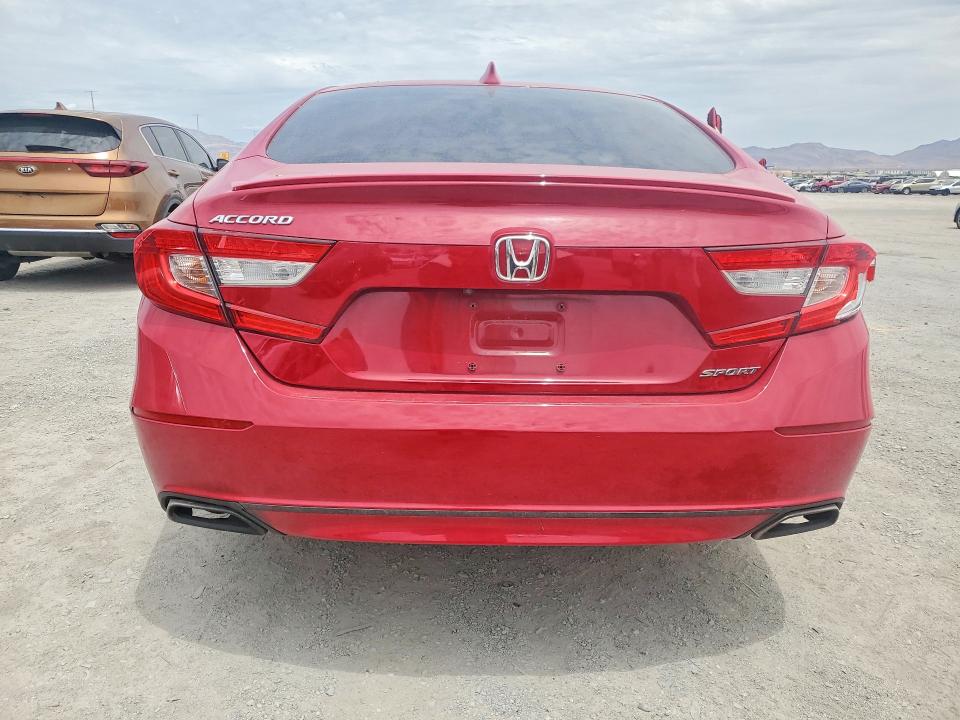 60871786 :رقم المزاد ، 1HGCV1F38JA160646 vin ، 2018 Honda Accord مزاد بيع