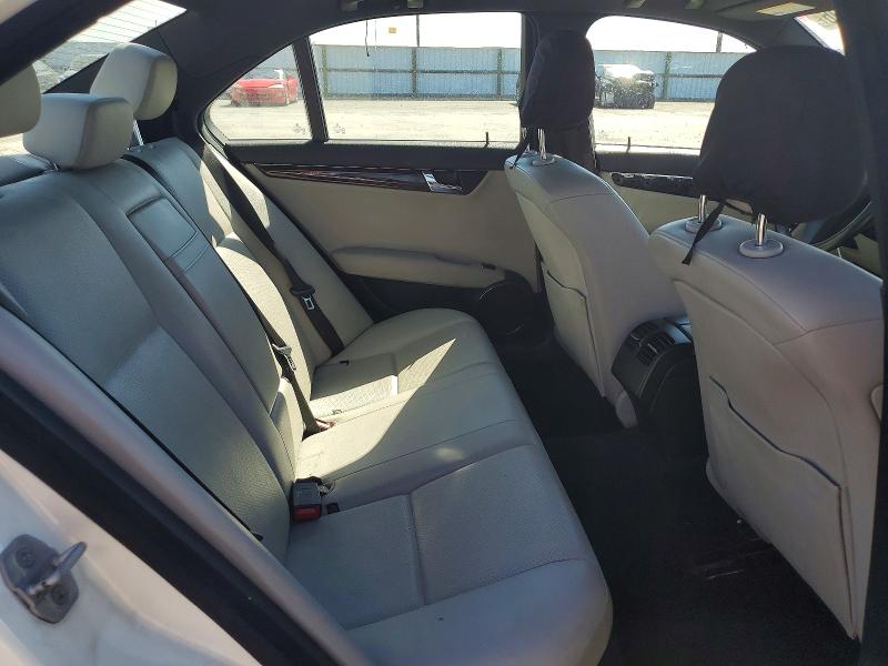 2010 Mercedes-benz C მანქანა იყიდება აუქციონზე, vin: WDDGF8BB8AF384964, აუქციონის ნომერი: 59739396