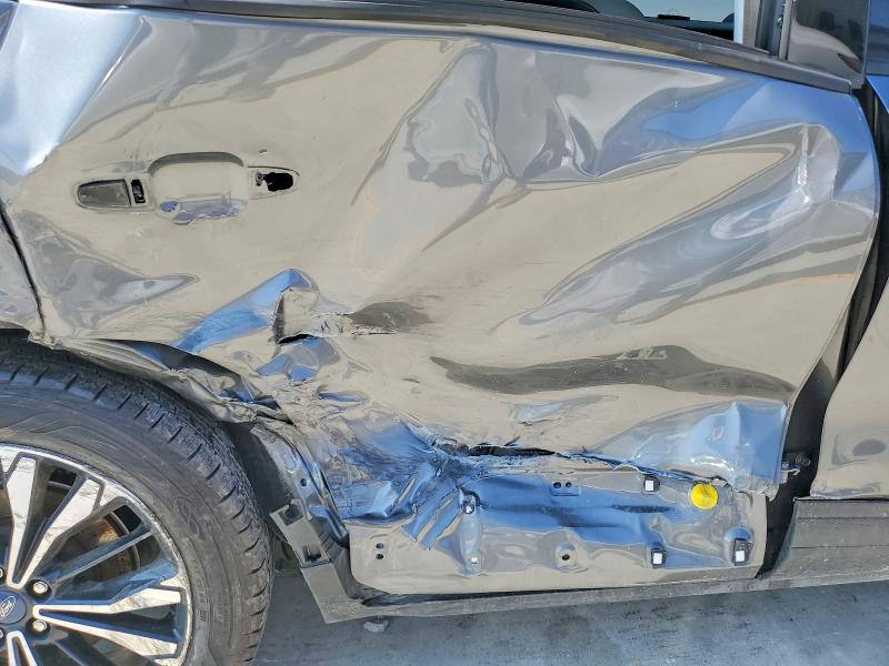 61929236 :رقم المزاد ، 1FMCU9G68NUB35139 vin ، 2022 Ford Escape مزاد بيع