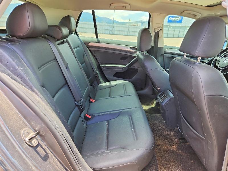 60190756 :رقم المزاد ، 3VW217AU6FM013368 vin ، 2015 Volkswagen Golf مزاد بيع