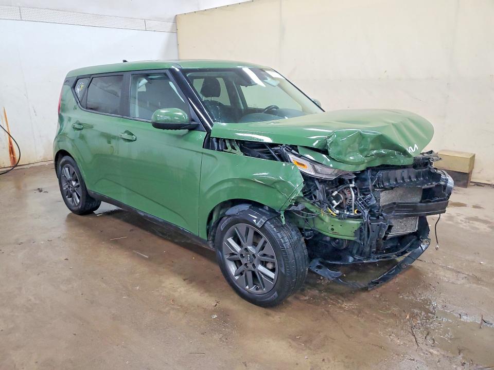 59777026 :رقم المزاد ، KNDJ33AU8N7155344 vin ، 2022 Kia Soul مزاد بيع
