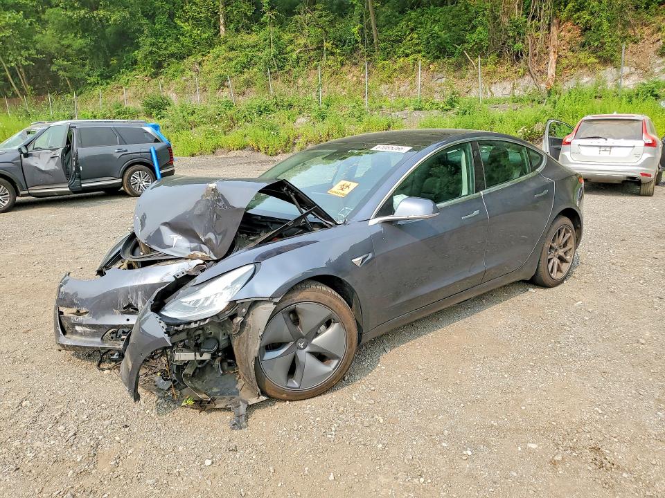 2019 Tesla Model 3 მანქანა იყიდება აუქციონზე, vin: 5YJ3E1EA5KF399322, აუქციონის ნომერი: 61085266